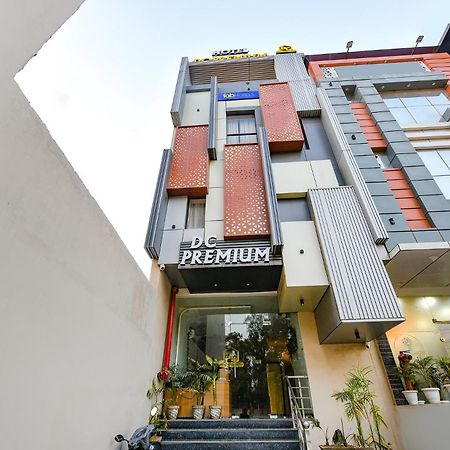 Fabhotel Dc Premium Zirakpur Bagian luar foto
